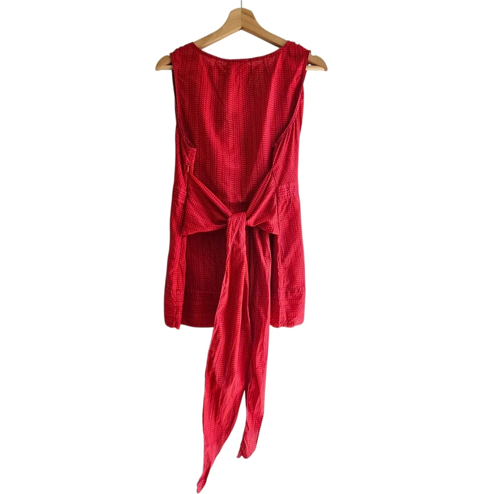 Tory Burch Semi sheer Sleeveless Red And Purple Patterned Blouse, Size Large - Picture 2 of 14